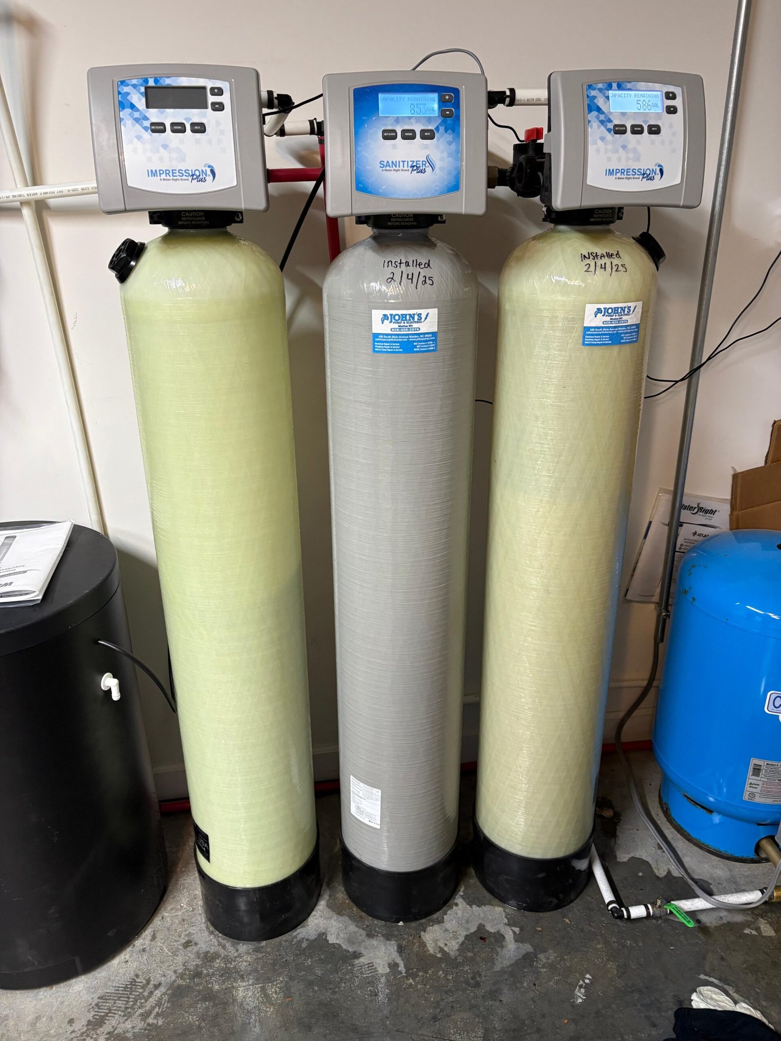 Water filter tanks